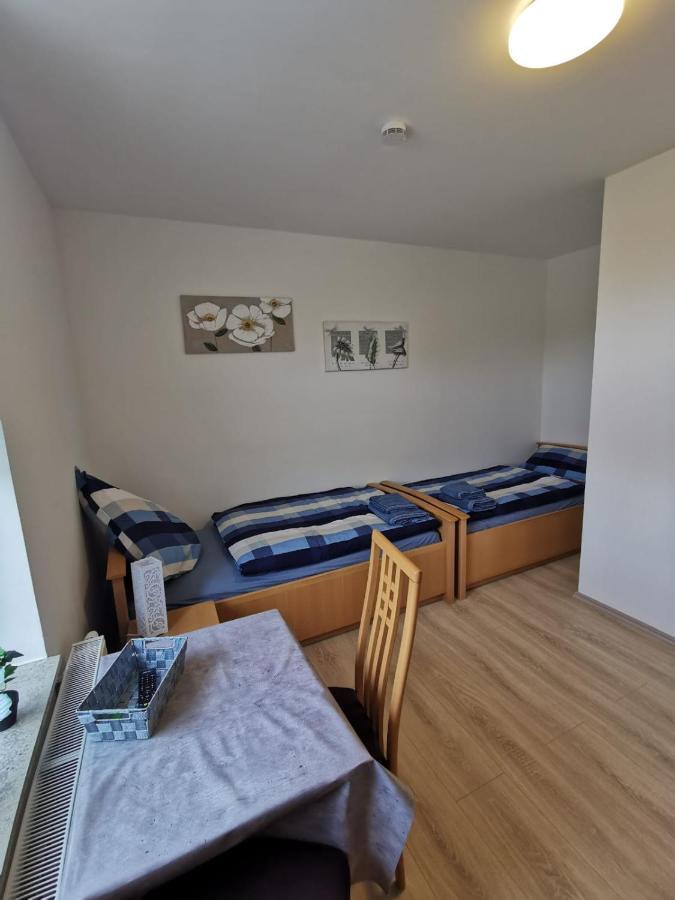 Pension Am Steinbruch Hilter ภายนอก รูปภาพ